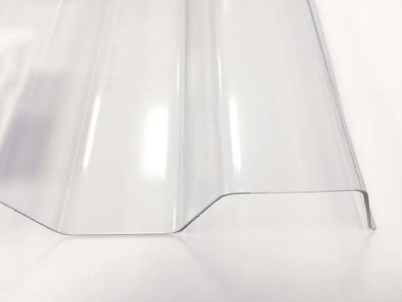 PET-Lichtplatte 70/18 Trapez 1,1 mm glatt - klar - von vorne fotografiert